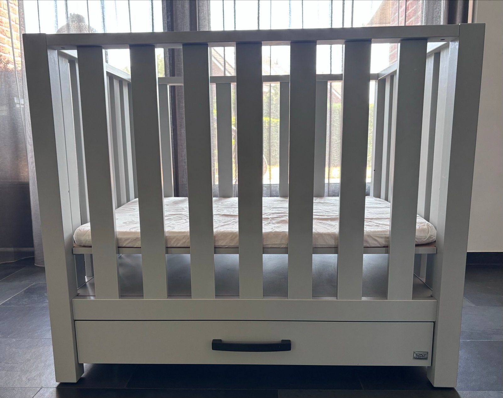 TWF box met lade - licht grijs, Kinderen en Baby's, Boxen, Ophalen, Zo goed als nieuw, Rechthoekig, In hoogte verstelbaar
