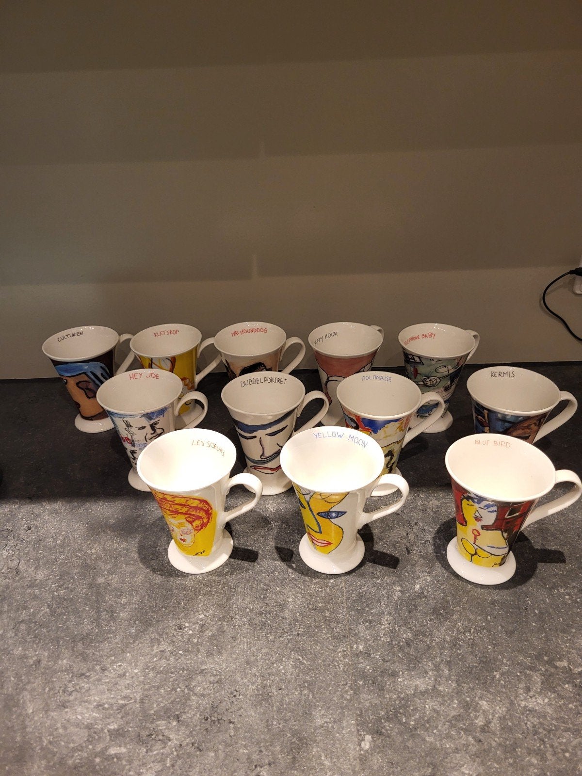 Set van 12 unieke Art Collection 'Fine Bone China' mokken, Overige merken, Zo goed als nieuw, Modern, Porselein