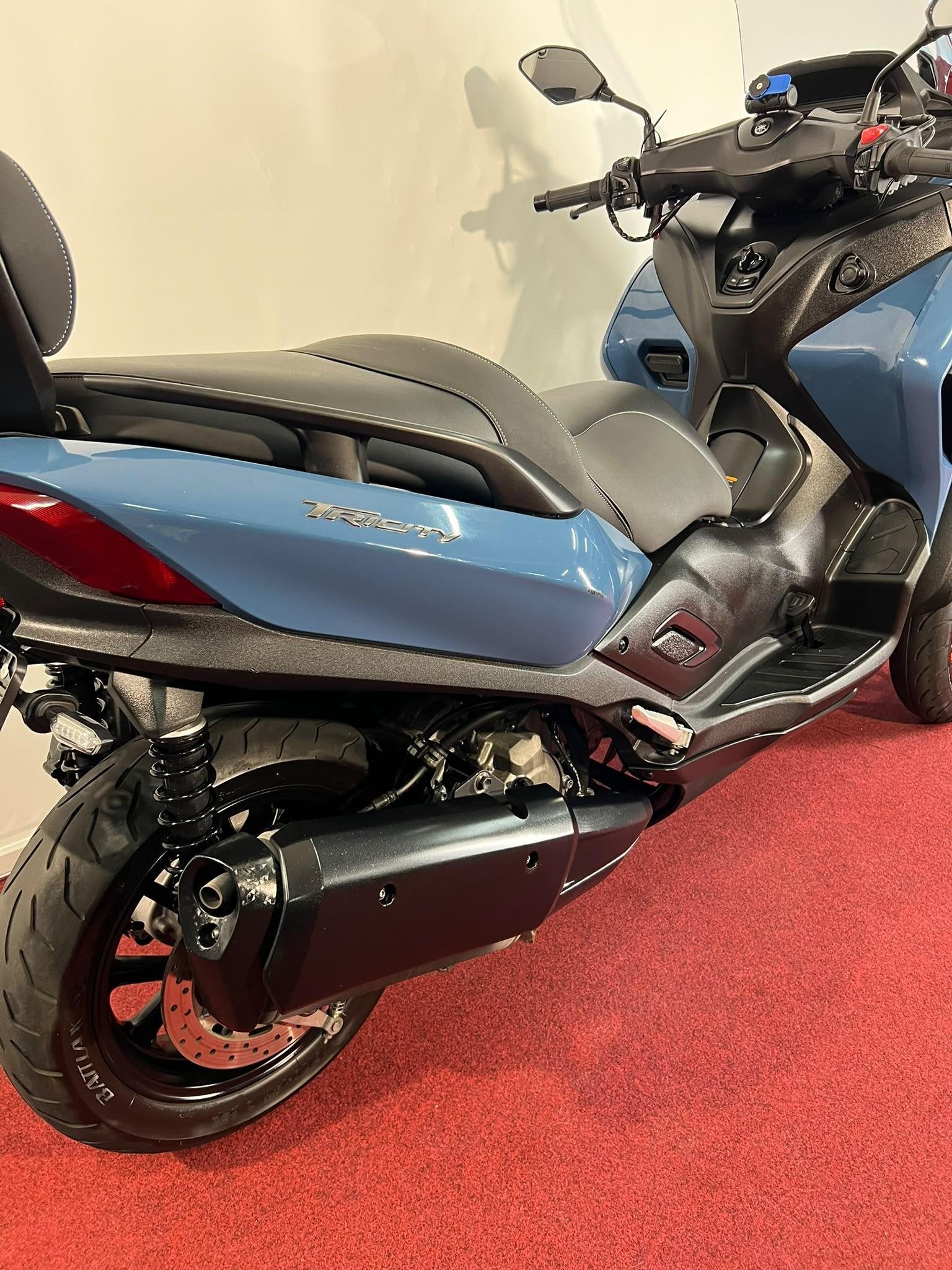 Yamaha Tricity 300 ABS, Scooter, Info@yamaha-motor.eu, 292 cc, Bedrijf