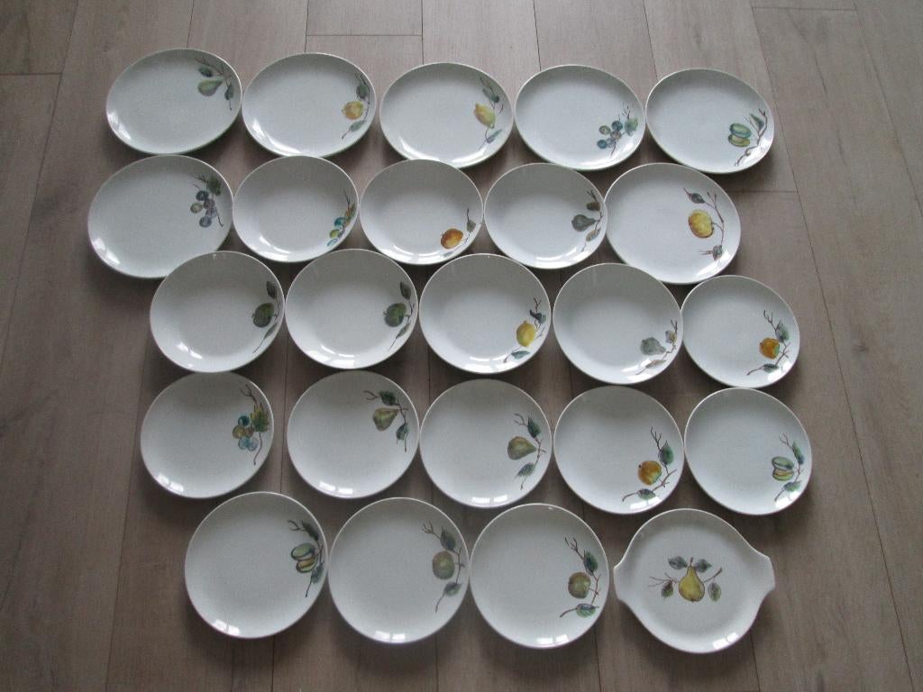 Royal Gouda Goedewaagen Holland hand painted 24 stuks, Ophalen, Zo goed als nieuw, Bord(en), Wedgwood