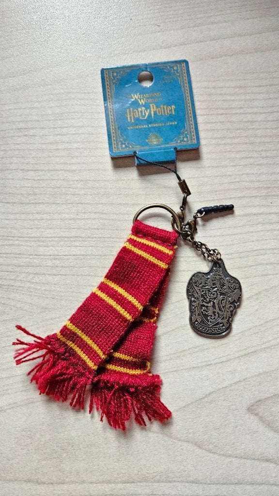 Sleutelhanger Gryffindor Harry Potter - Wizard World Japan, Verzamelen, Harry Potter, Ophalen of Verzenden, Nieuw, Gebruiksvoorwerp
