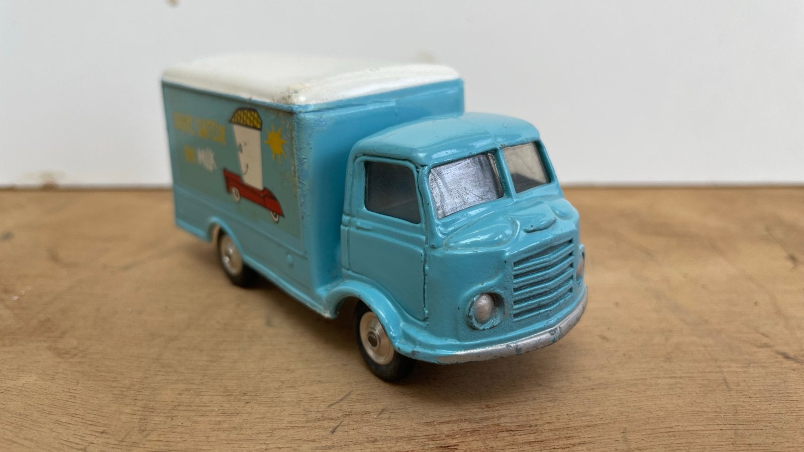 Vintage Corgi Toys Karrier Bantam Melkwagen - 'Drive Safely', Ophalen of Verzenden, Gebruikt