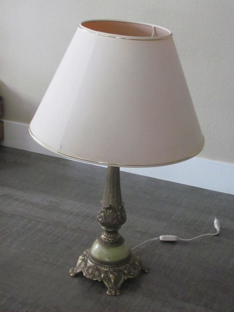 Tafellamp - klassieke vintage tafellamp, Vintage, Meerkleurig, Met kap, Zo goed als nieuw