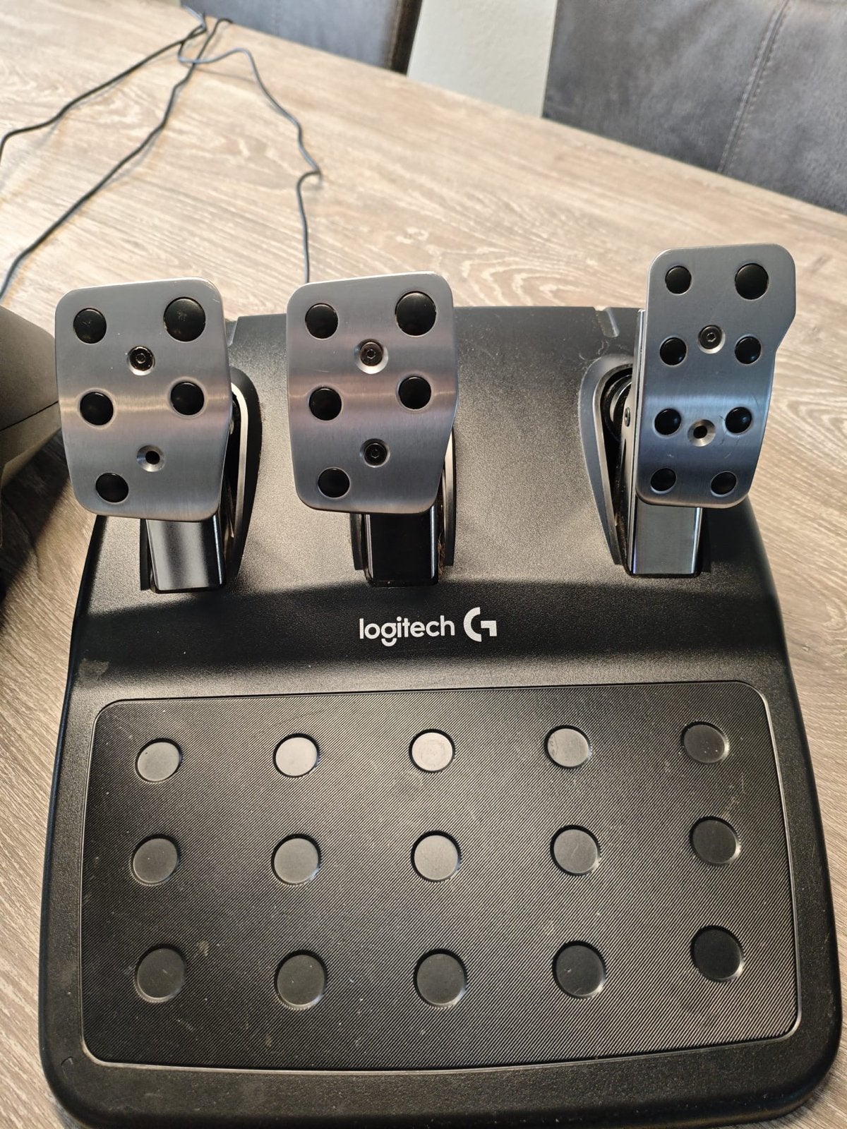 Logitech G29 Driving Force Racestuur met Pedalen en Shifter, Ophalen, Racestuur, Gebruikt, Force feedback