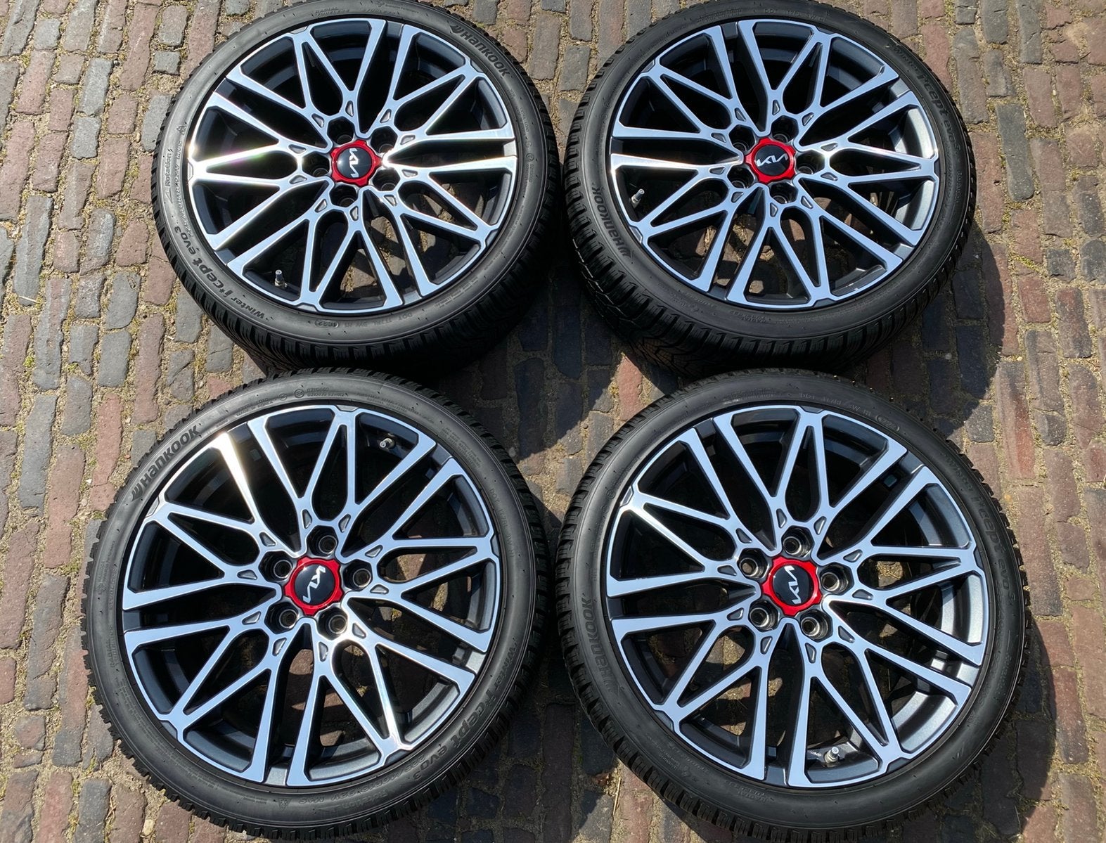 Orig. 18” Kia ProCeed GT velgen + TPMS + 225/40 R18 banden, Auto-onderdelen, Banden en Velgen, 18 inch, Banden en Velgen, Ophalen of Verzenden
