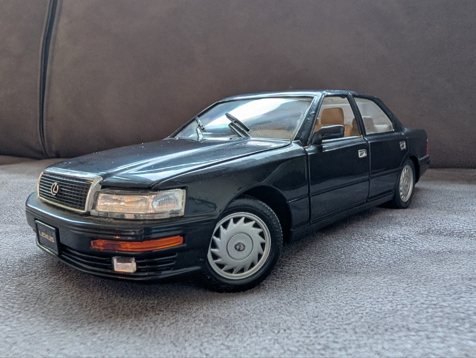 Road Tough Lexus LS 400 (1:18), zwart, Overige merken, Auto, Groter dan 1:32, Ophalen of Verzenden
