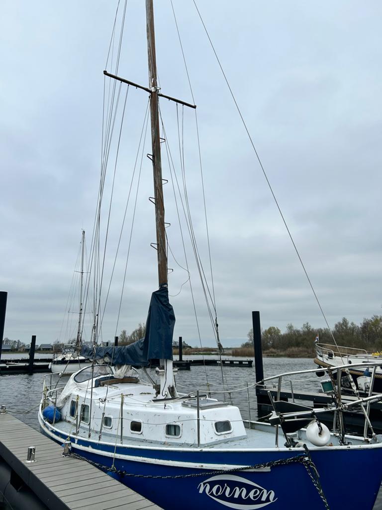 Stalen Zeilboot 'Nornen' - Opknapper met Inboordmotor, Ophalen of Verzenden, Gebruikt, Staal, Binnenboordmotor