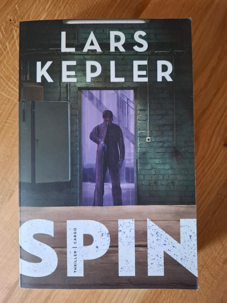 Spin * Thriller van Lars Kepler, Scandinavië, Ophalen of Verzenden, Zo goed als nieuw, Lars Kepler