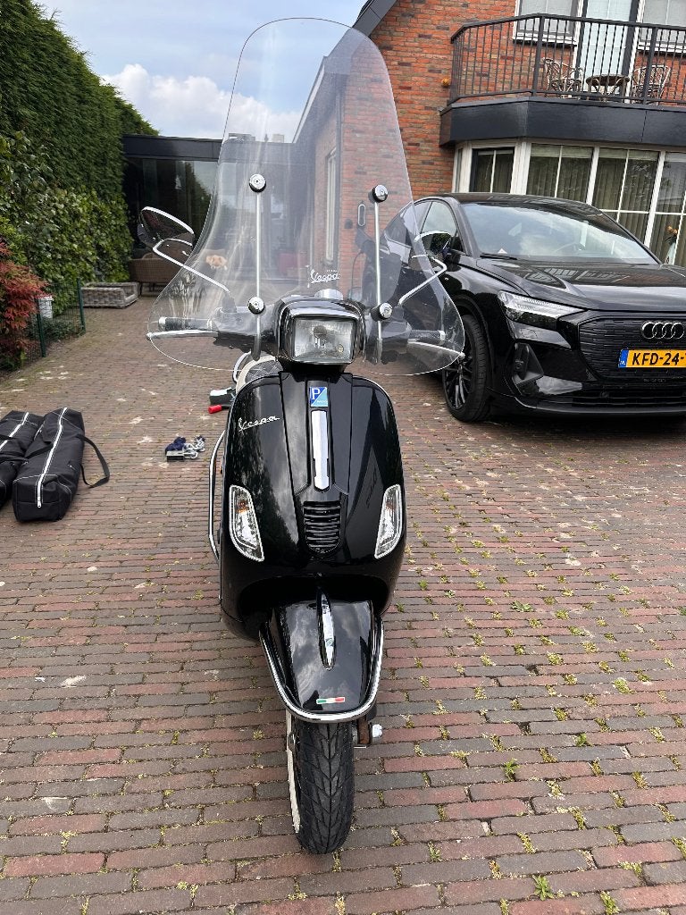 Vespa LXV