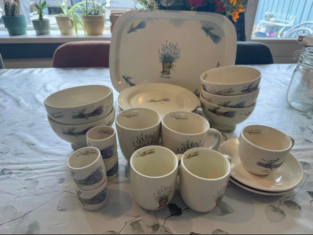 Jet ter steeg lavendel servies, Ophalen of Verzenden