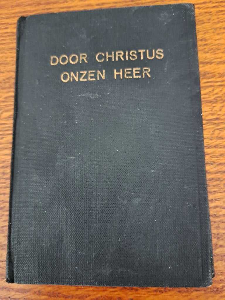 Door Christus onzen Heer – gebedenboek – vijfde druk 1950, Ophalen of Verzenden, Gelezen, Christendom | Katholiek