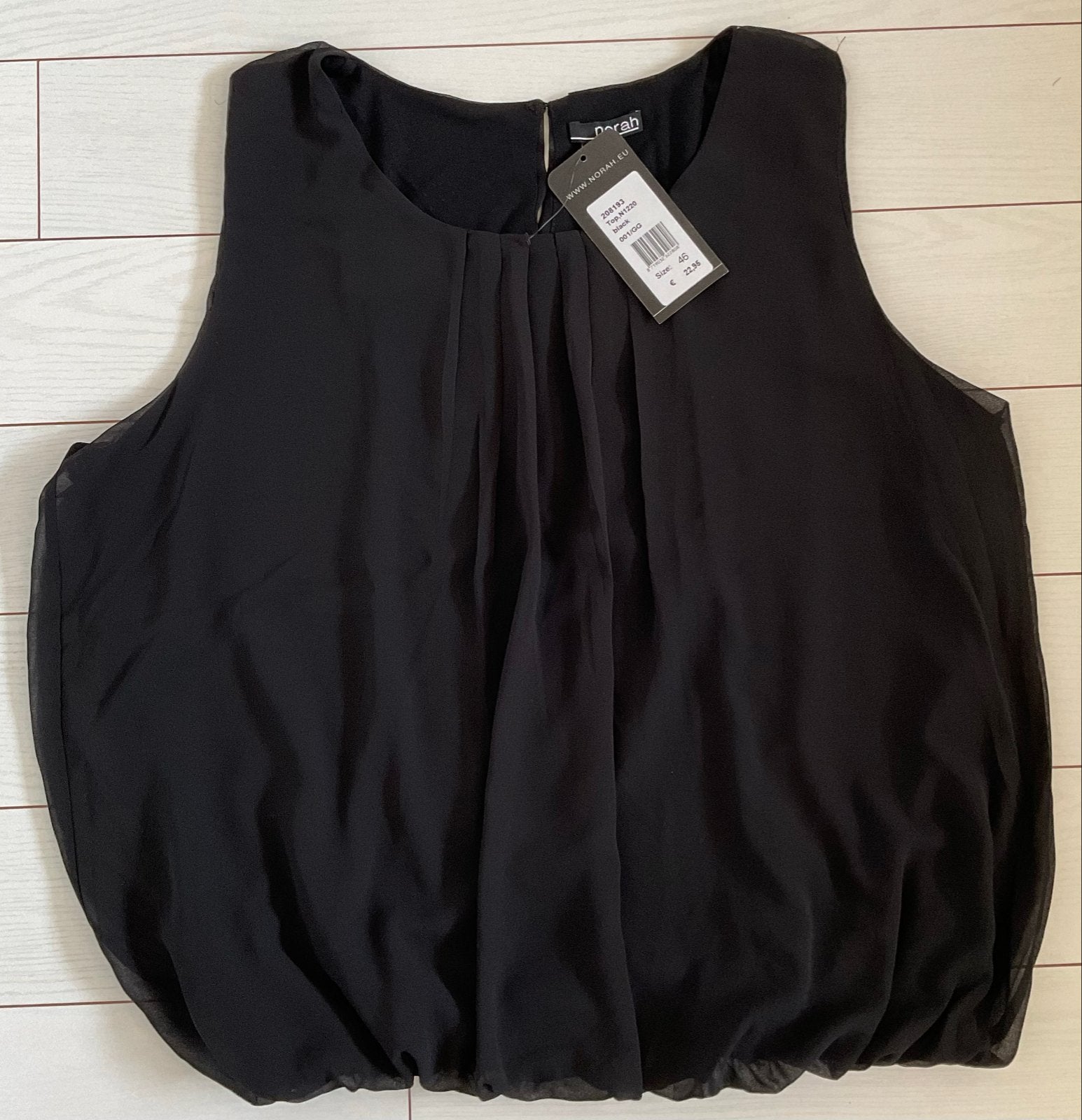Nieuwe Norah top maat 46, Zwart, Maat 46/48 (XL) of groter, Nieuw, Ophalen of Verzenden