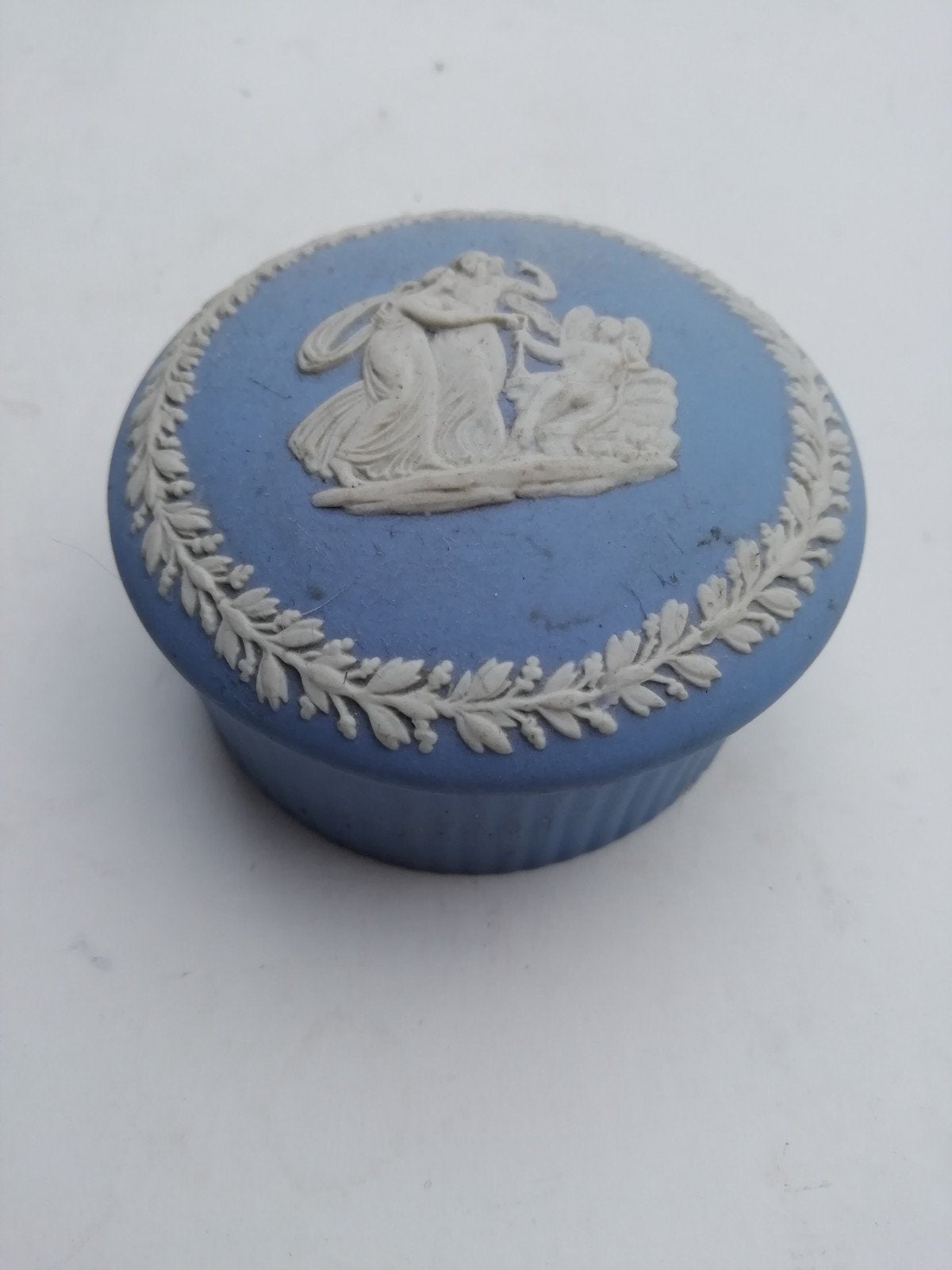 Wedgwood England nummer 74 - Blauwe Jasperware Doos, Antiek en Kunst, Ophalen of Verzenden