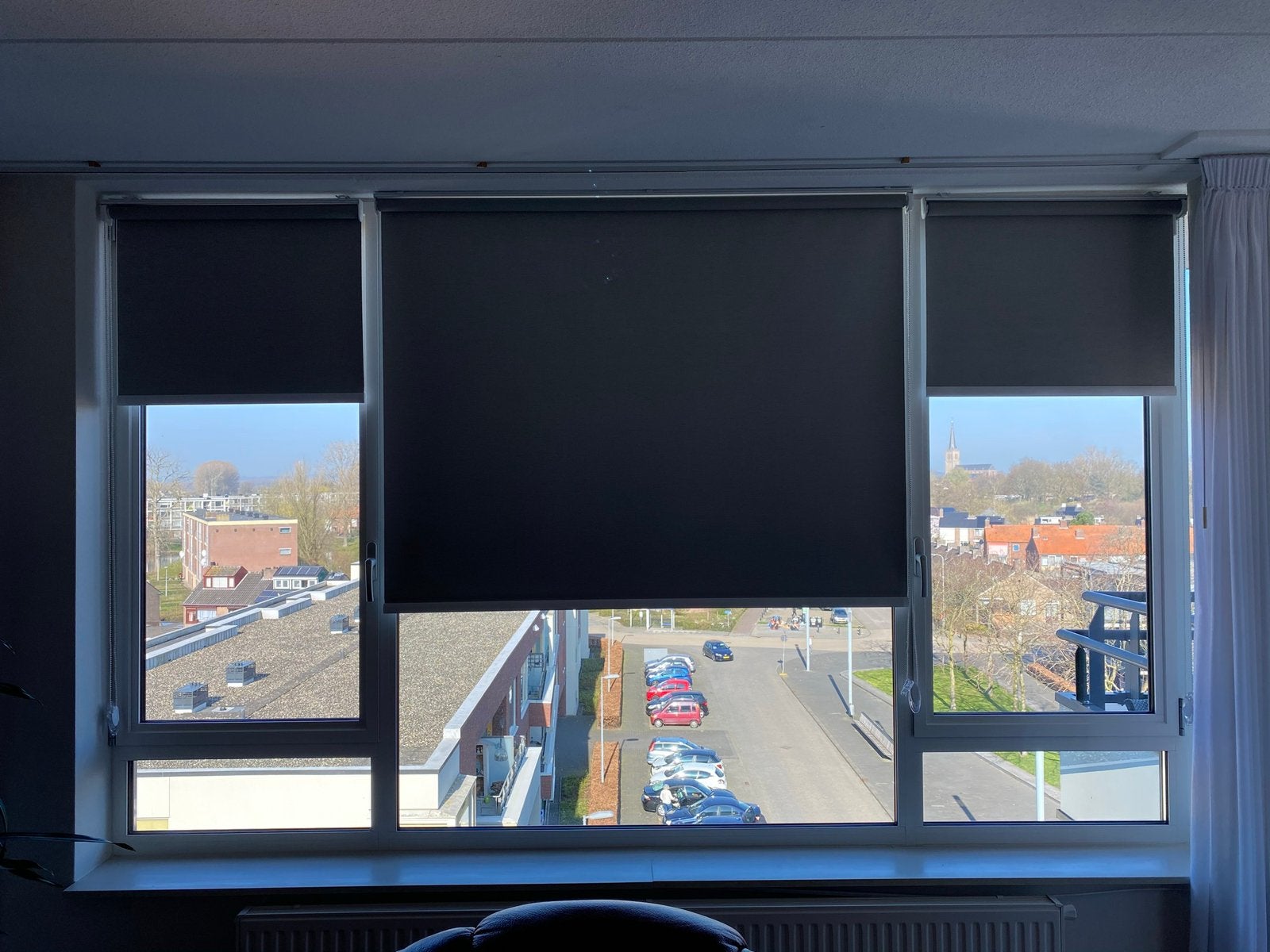 Rolgordijnen lichtdoorlatend / verduisterend div. kleuren, Ophalen, Zwart, Nieuw, Rolgordijn