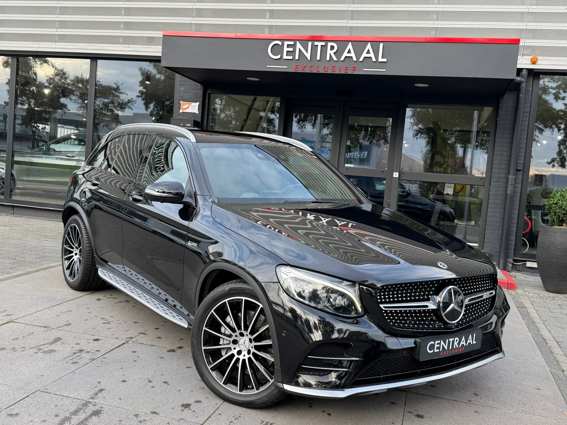 Mercedes-Benz GLC-klasse AMG 43 4MATIC Pano|Burmester|Memory, Automaat, Gebruikt, Zwart, 367 pk
