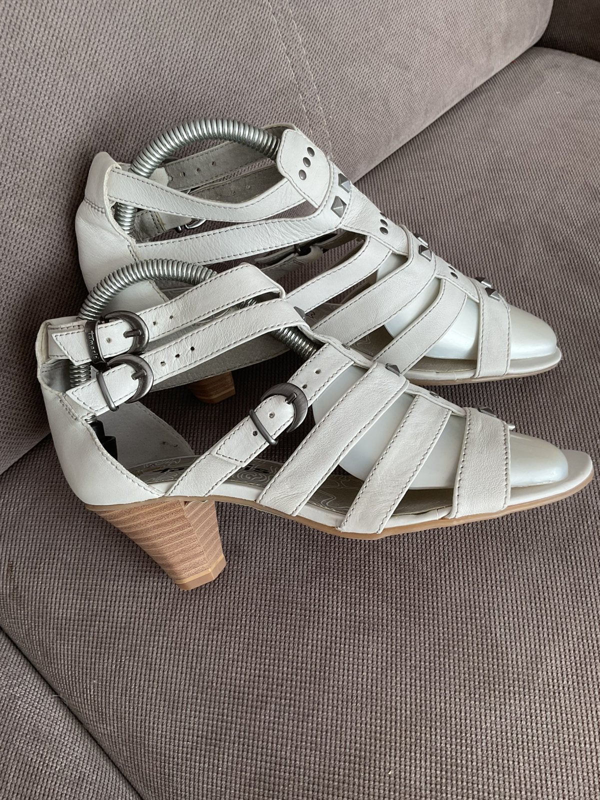 Beautiful Tamaris, Ophalen of Verzenden, Nieuw, Schoenen met lage hakken