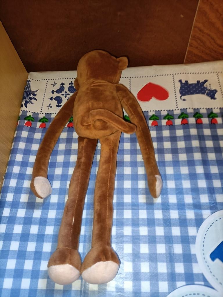 Hema bruine aap knuffel met magneten in handen 36 cm groot, Kinderen en Baby's, Speelgoed | Knuffels en Pluche, Ophalen of Verzenden