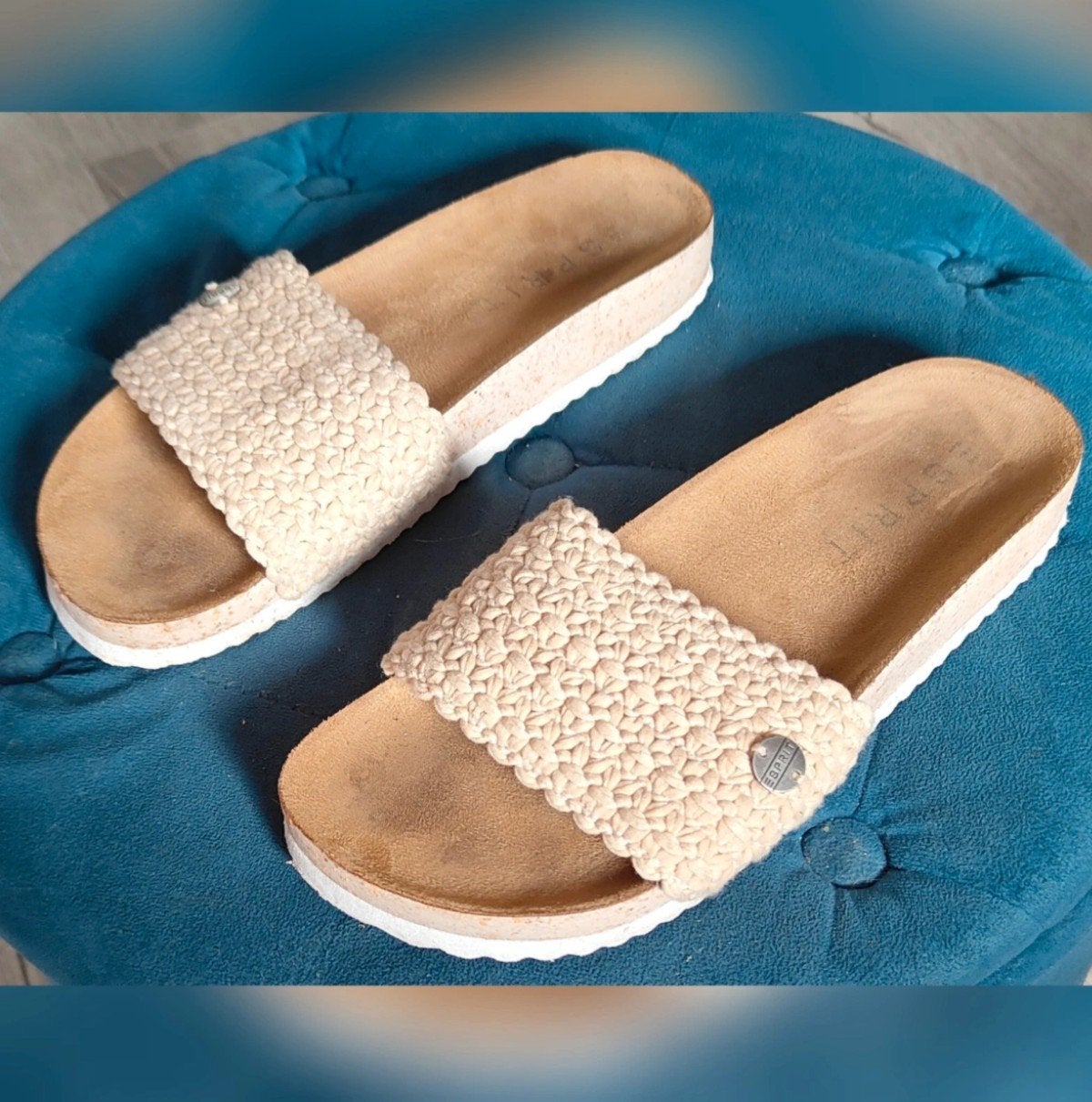 Leuke Beige dames slippers Esprit maat 38, Ophalen of Verzenden, Zo goed als nieuw, Beige