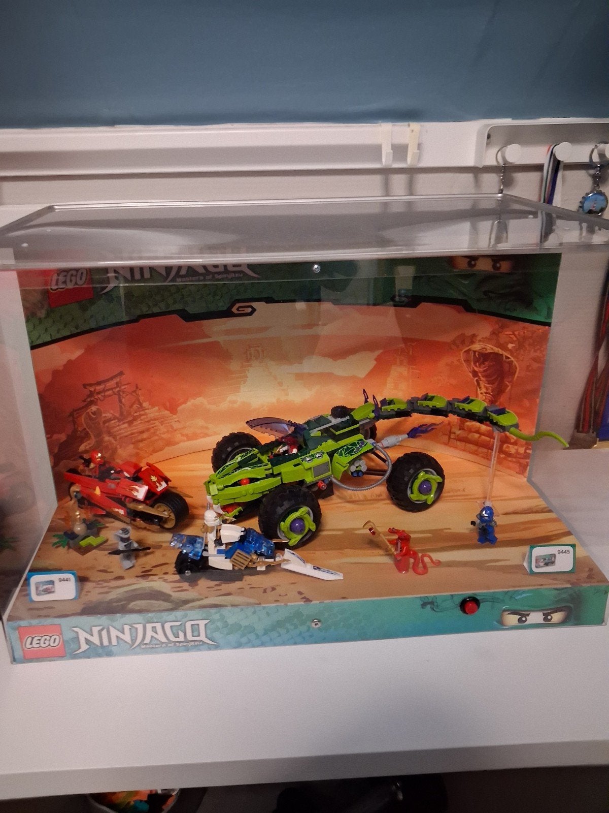 Lego Ninjago store Display set 9441 9445 uit 2012 met licht, Ophalen, Gebruikt