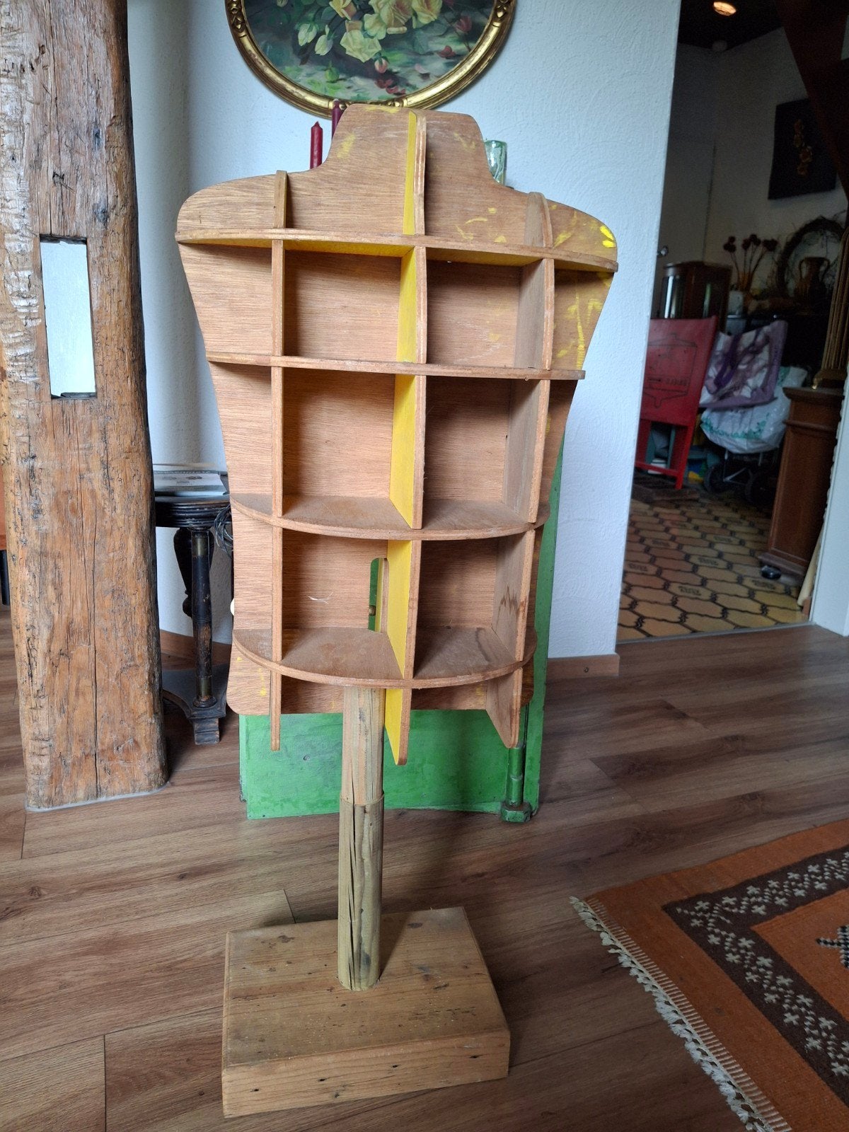Vintage houten torso met vakjes - uniek displayrek, Ophalen