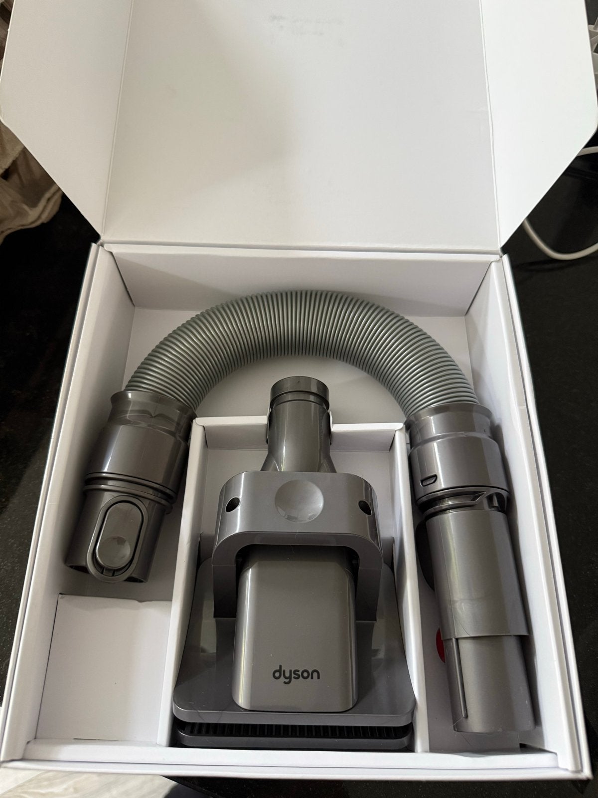 Dyson Pet Grooming Kit - Honden/kat borstel en slang, Witgoed en Apparatuur, Inclusief accessoires, Overige typen, Nieuw, Ophalen of Verzenden