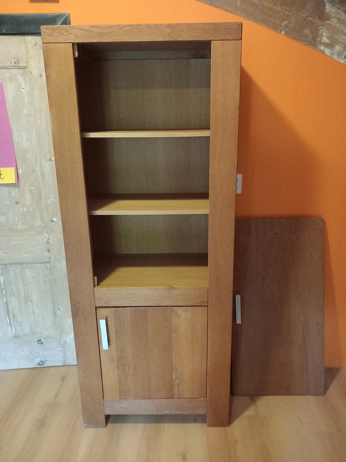 Massief houten kast met open vakken en deur, Ophalen, 50 tot 100 cm, 150 tot 200 cm, 25 tot 50 cm