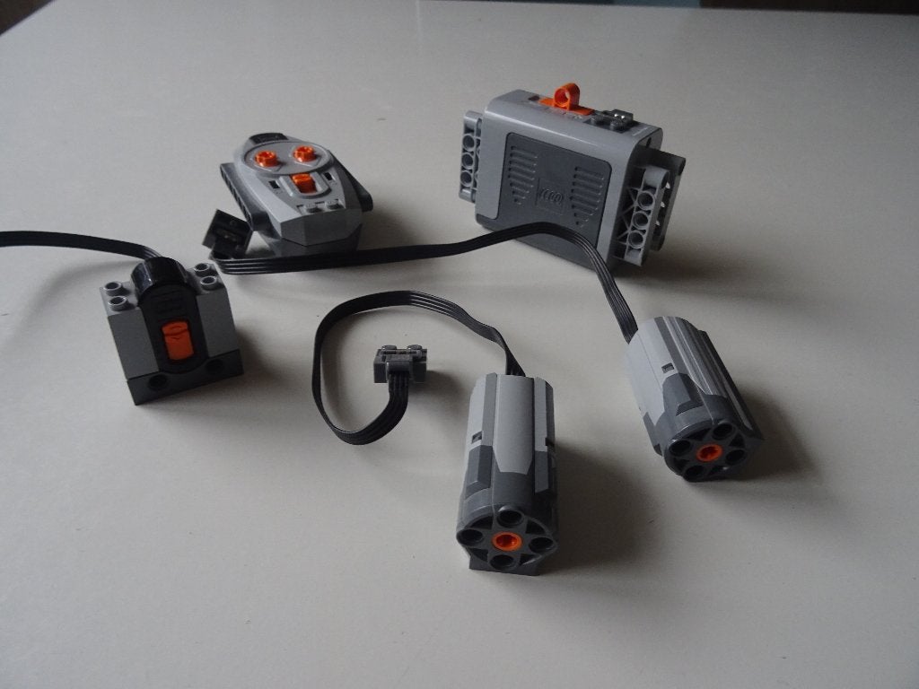 technic Lego motorset 5-delig, Kinderen en Baby's, Speelgoed | Duplo en Lego, Lego, Ophalen of Verzenden, Zo goed als nieuw, Technic