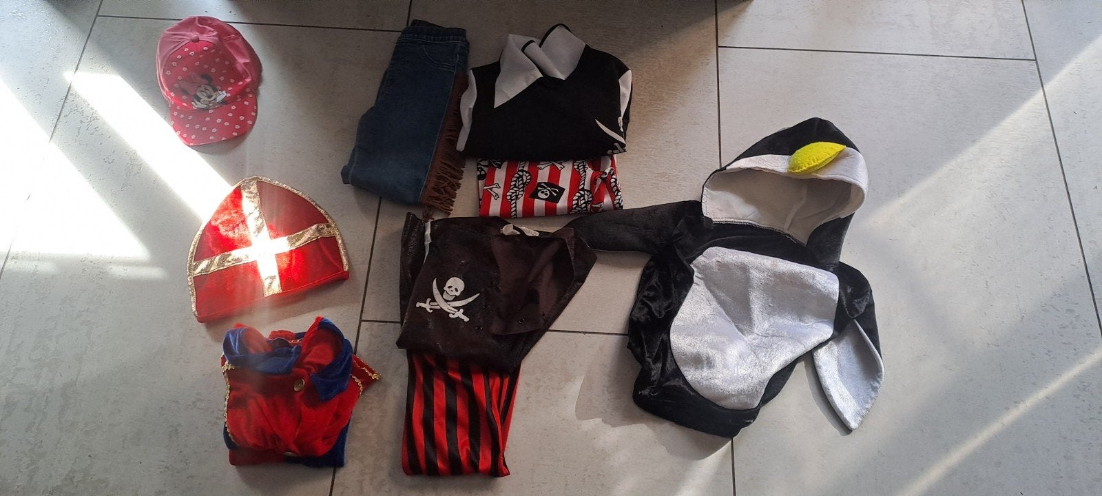 verkleed kleren maat 98 tm 122, Kinderen en Baby's, Ophalen of Verzenden, 104 of kleiner, Jongen of Meisje