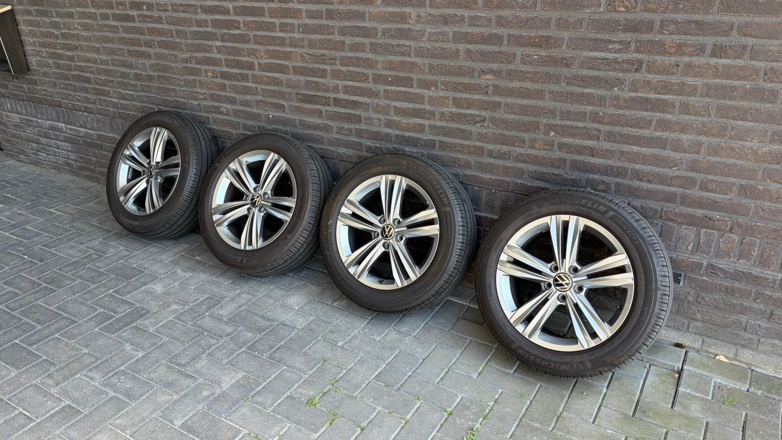VW Sebring velgen 17inch met bijna nieuwe Michelin Primacy 5, Auto-onderdelen, Banden en Velgen, Banden en Velgen, 17 inch, Ophalen of Verzenden