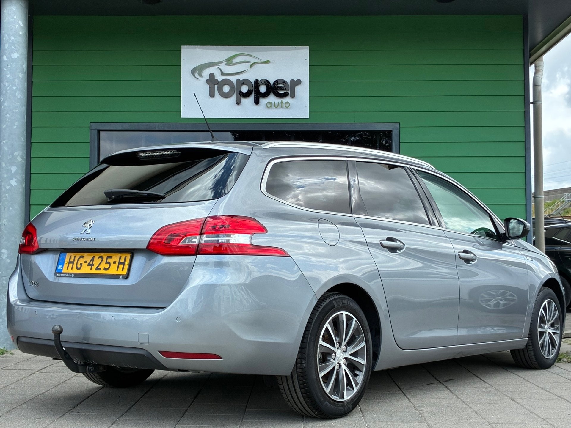 Peugeot 308 SW 1.2 PureTech Style|2e Eigenaar|D-riem v.v.|Na, Voorwielaandrijving, Gebruikt, Euro 6, 1199 cc