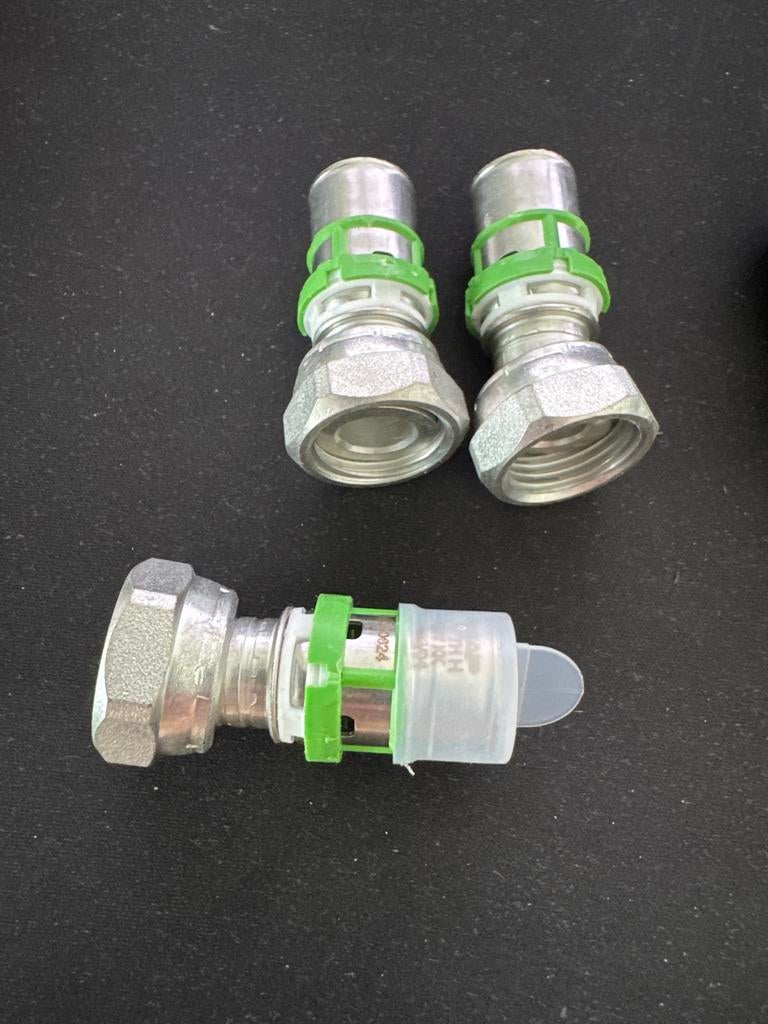 Comap overgang Ø16x1/2'' met wartel - messing, Doe-het-zelf en Verbouw, Buizen en Afvoer, Overige materialen, Minder dan 20 mm