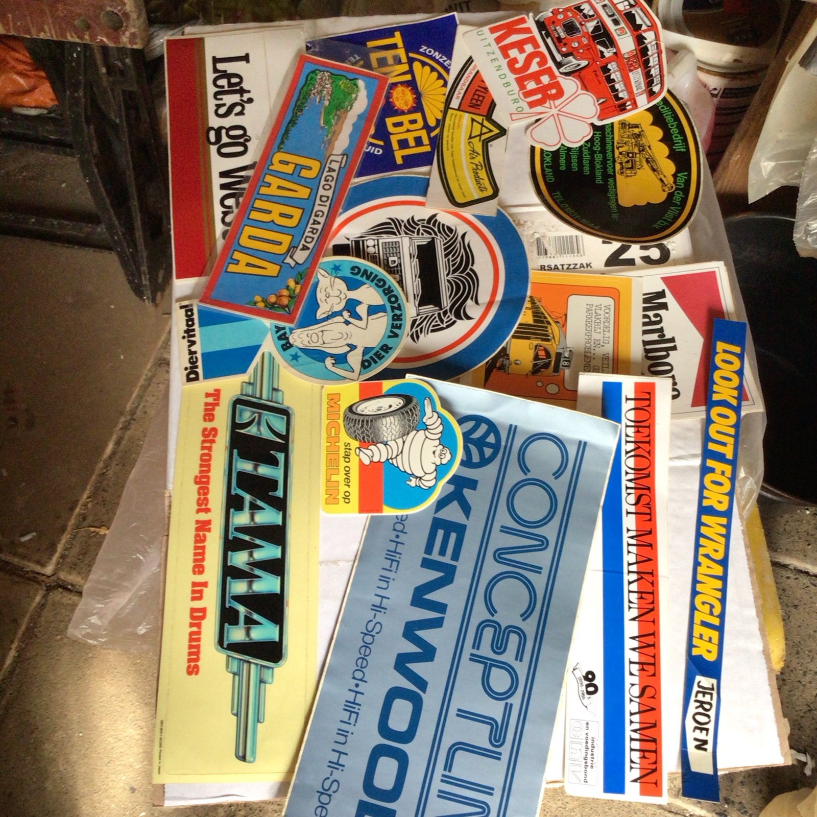 Diverse vintage stickers: auto, merk, toerisme, muziek, Ophalen of Verzenden, Gebruikt, Auto of Motor