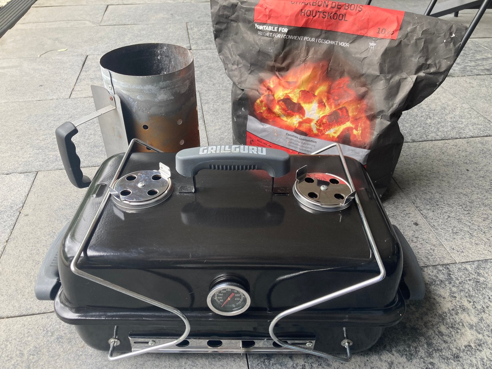 Grill Guru BBQ incl starter en briketten, Ophalen, Zo goed als nieuw