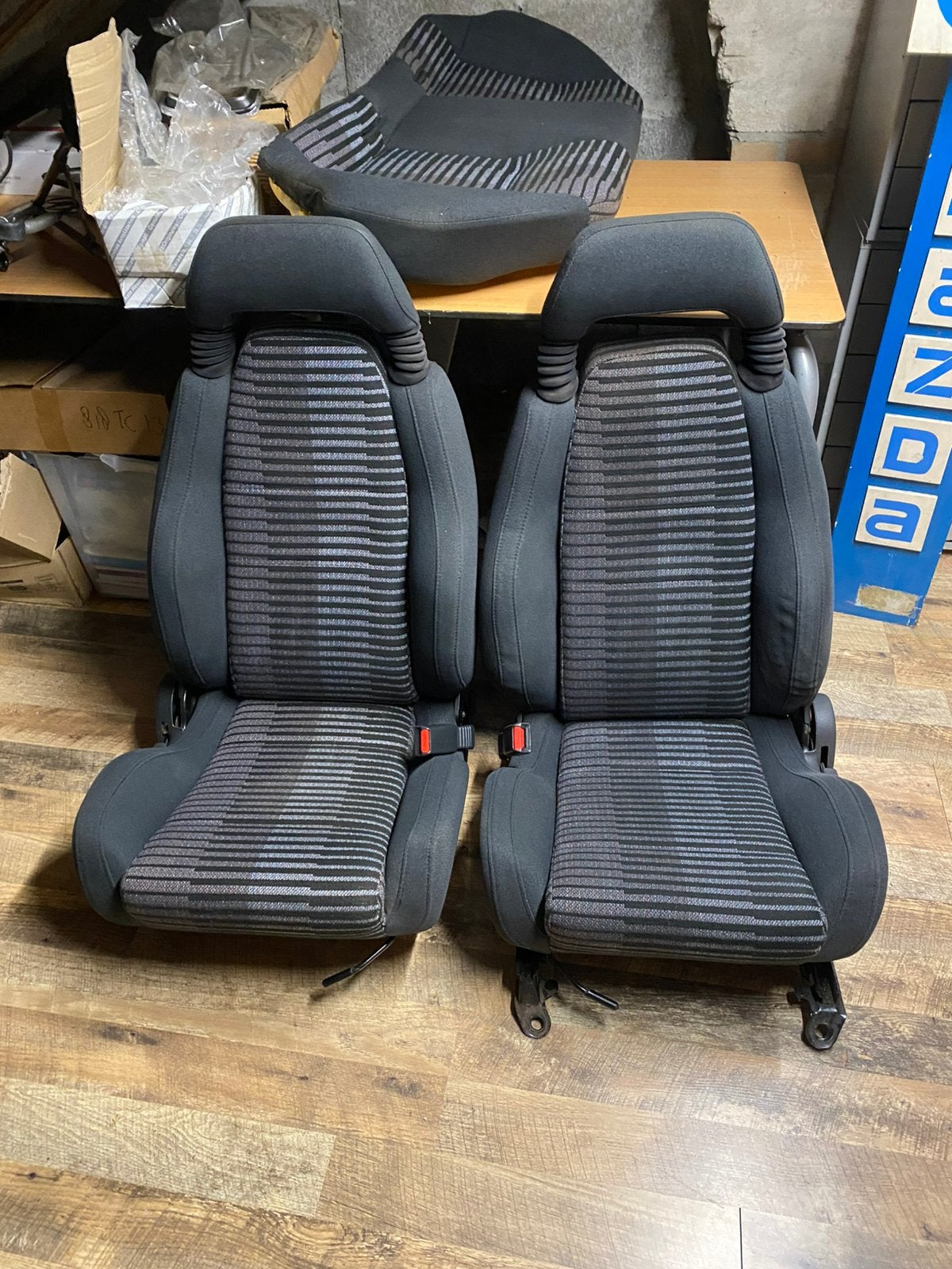 Mazda 323 BG GT interieur, Auto-onderdelen, Ophalen, Mazda