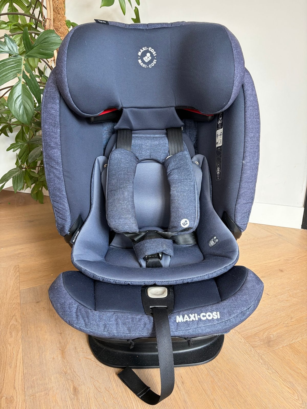 Maxi-Cosi Titan Pro autostoel 9-36 kg, Ophalen, Autogordel of Isofix, Verstelbare rugleuning, Zo goed als nieuw