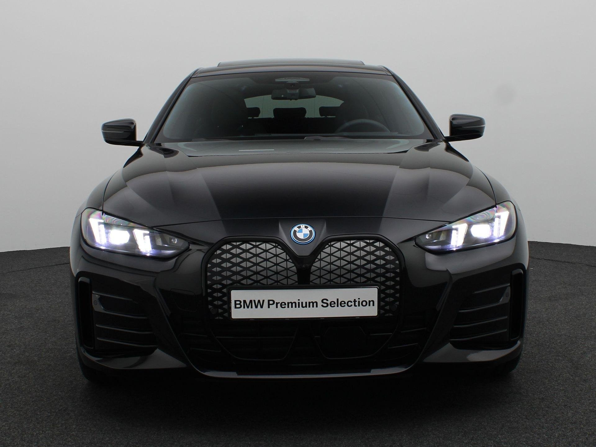 BMW i4 eDrive35 M Sport Edition | SoH 100% | Innovation Pack, Auto's, Met garantie (alle), Zwart, 420 min, 1600 kg