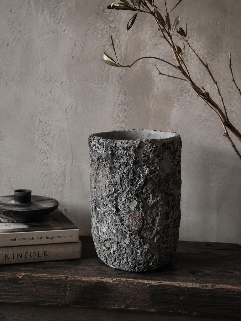 Stoere grijze stenen bloempot met ruw 3D effect, Ophalen of Verzenden