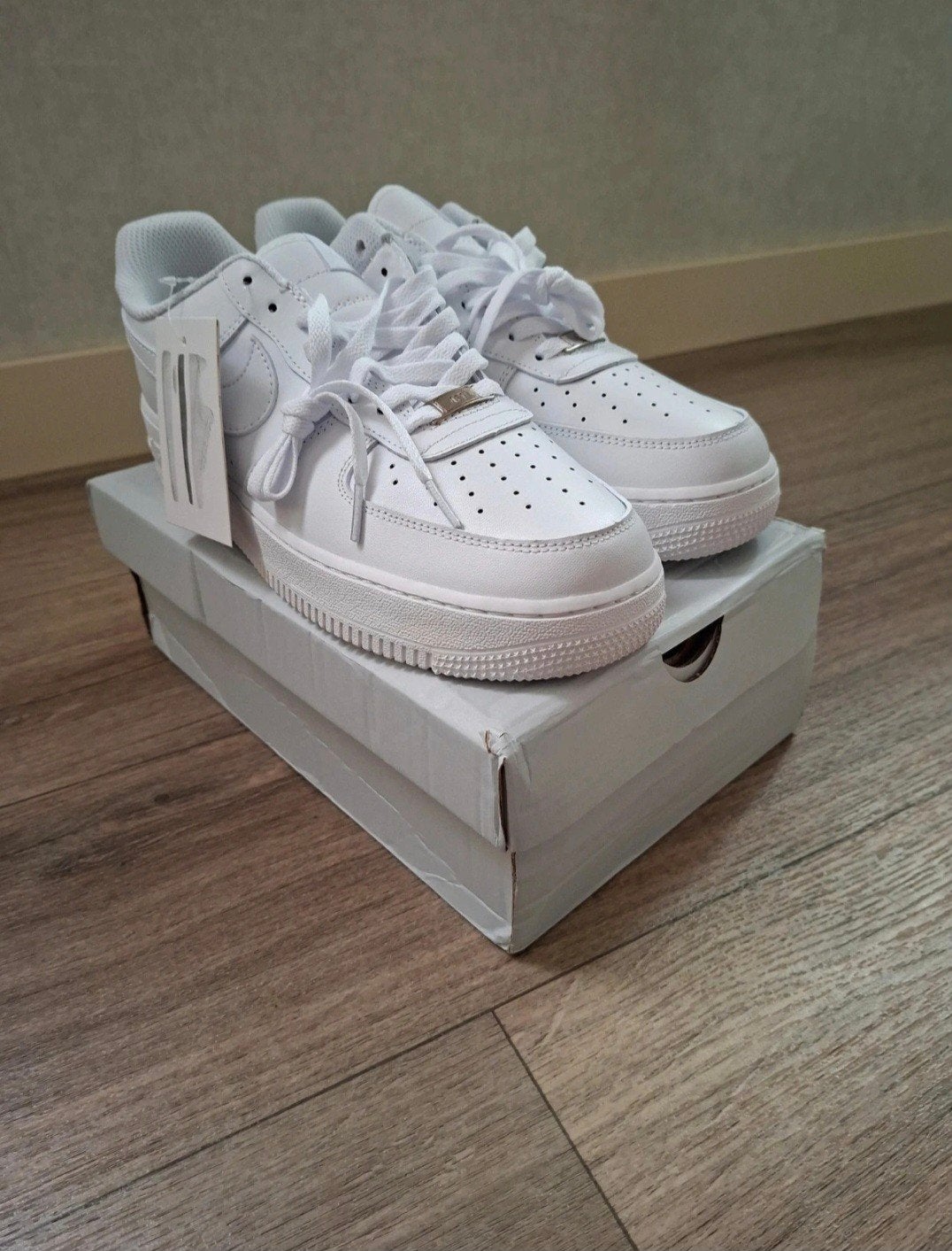 Nike Air Force 1 Wit Maat 44, Wit, Nieuw, Ophalen of Verzenden, Sneakers of Gympen