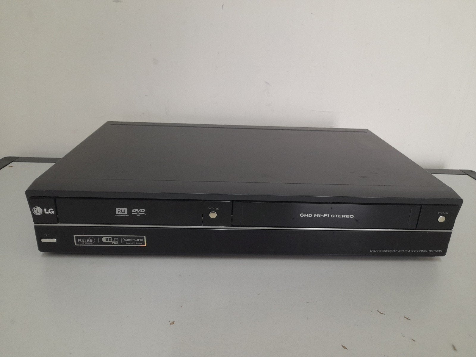 LG DVD recorder / vcr player RCT689H ( defect ), Ophalen of Verzenden, Niet werkend, VHS-speler of -recorder