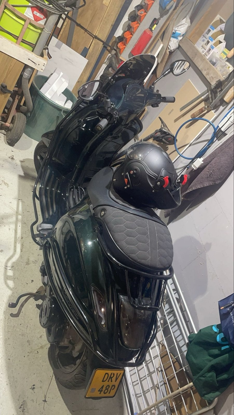 Vespa Sprint 2020 - Groen - goede staat., Fietsen en Brommers, Ophalen, Maximaal 45 km/u, Vespa S, Zo goed als nieuw
