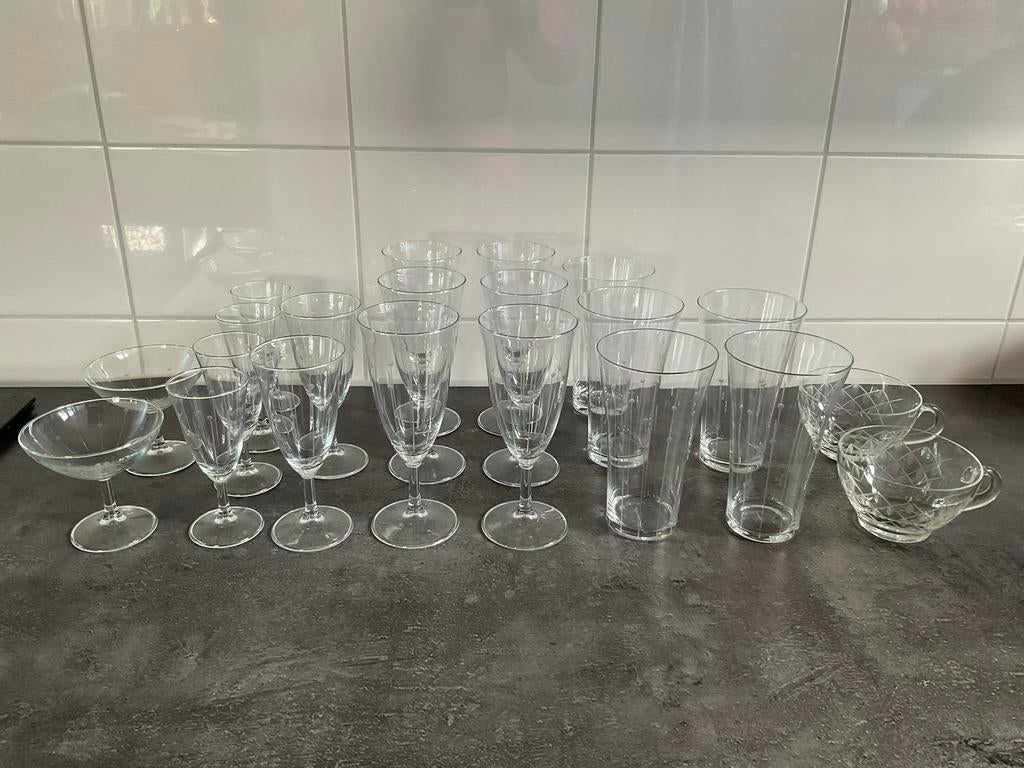 Glasservies, Huis en Inrichting, Keuken | Servies, Zo goed als nieuw, Glas of Glazen, Overige stijlen, Glas, Ophalen of Verzenden