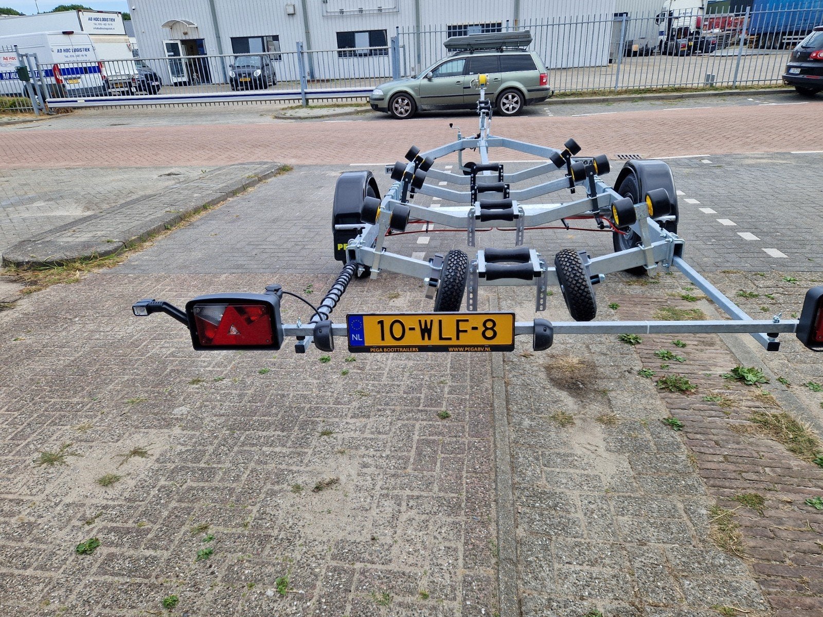 Pega V1150/600  met een 1350KG as Nieuw!!!!, Watersport en Boten, Minder dan 1500 kg, Verstelbare verlichting, 6 tot 9 meter, Overige typen