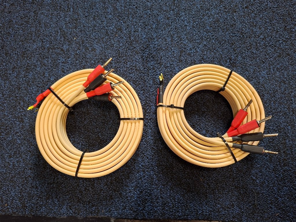 2 x 2,70 meter Van Den Hul TEATRACK HYBRID Bi-wire kabels, Audio, Tv en Foto, Ophalen of Verzenden, Gebruikt, 2 tot 5 meter, Luidsprekerkabel