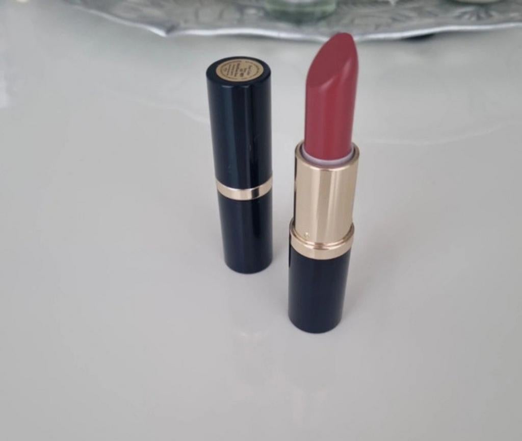 Estee lauder  lipstick rebellious rose 420, Ophalen of Verzenden, Nieuw, Roze, Lippen