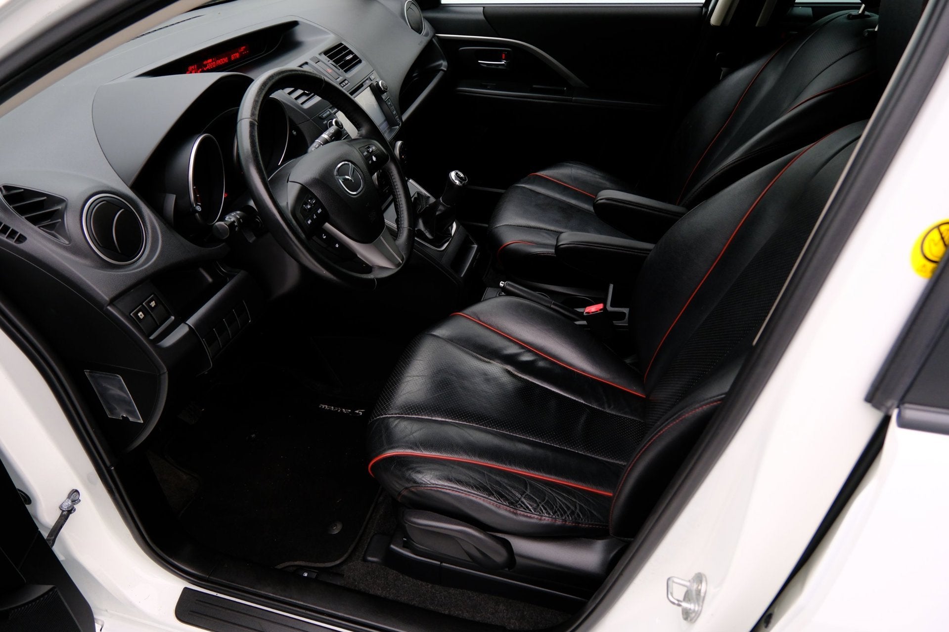 Mazda 5 2.0 150pk Executive GT 7-pers. Xenon|Leder|Navi|Clim, Auto's, Euro 5, Gebruikt, 4 cilinders, 150 pk