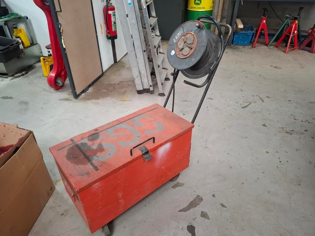 Werkplaats kar met stroomkaspel, Doe-het-zelf en Verbouw, Ophalen, Gebruikt