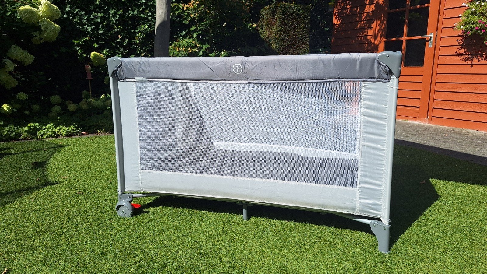 Verstelbaar campingbedje en extra matras, Kinderen en Baby's, Babywiegjes en Ledikanten, Ophalen, Zo goed als nieuw, Reisbedje