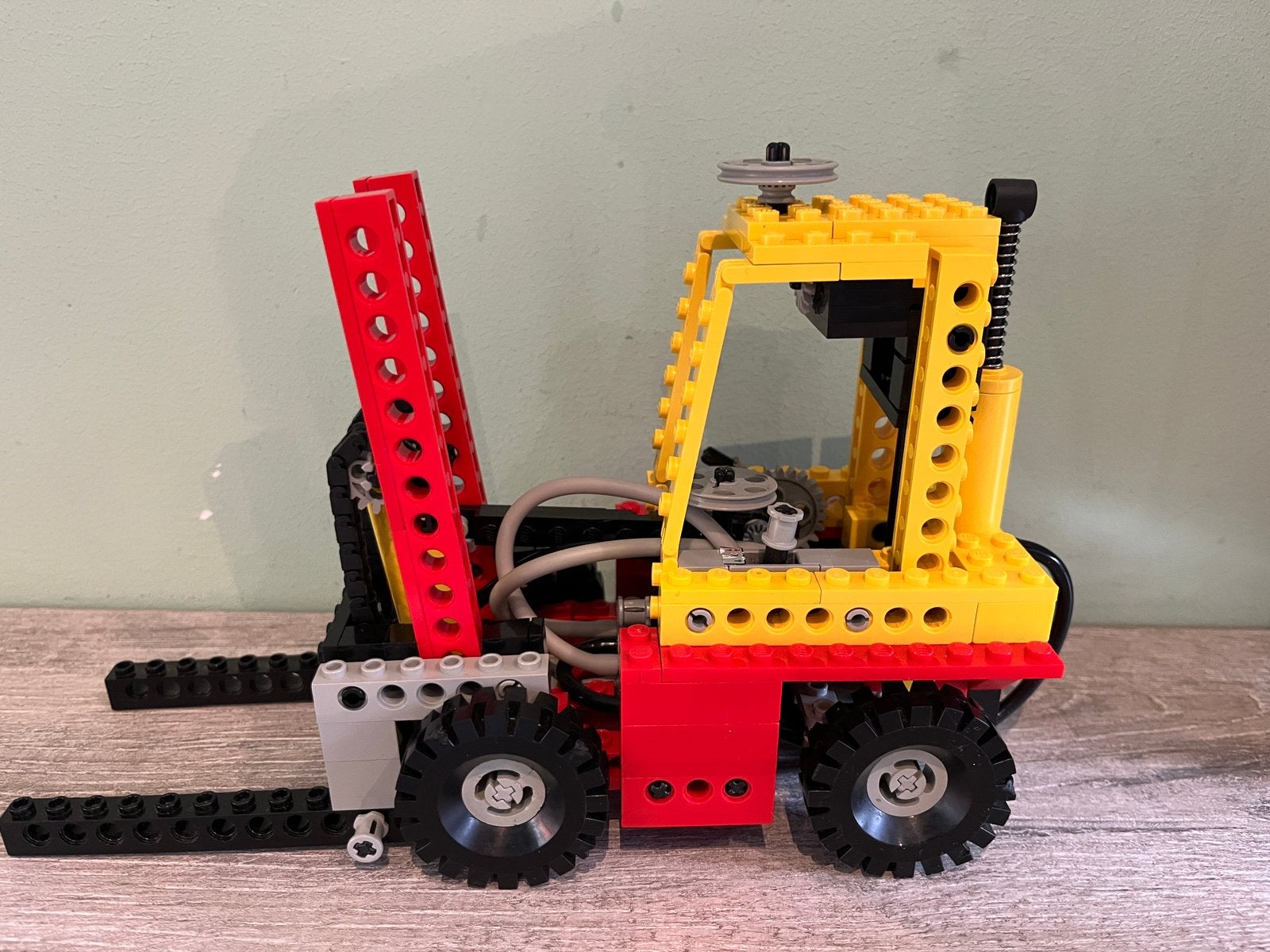 Lego 8843 technic forklift truck met instructie, Gebruikt, Lego, Compleet, Ophalen of Verzenden