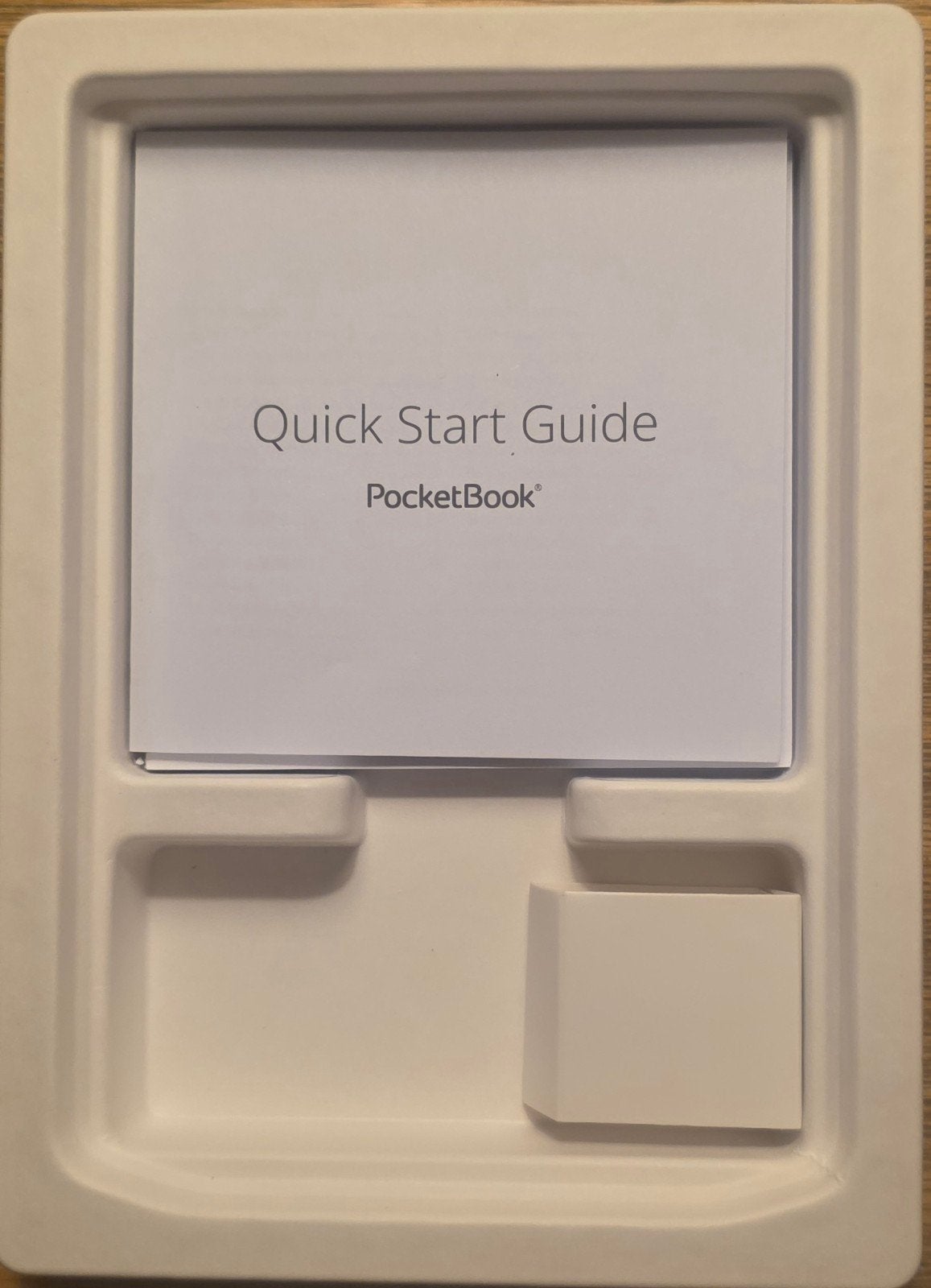 PocketBook Verse e-reader met SMARTlight en hoes, Computers en Software, Ophalen, 6 inch of minder, Zo goed als nieuw, Touchscreen