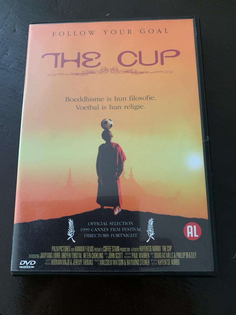 The Cup DVD - Boeddhisme en voetbal in Tibet, Alle leeftijden, Ophalen of Verzenden, Zo goed als nieuw, Waargebeurd drama